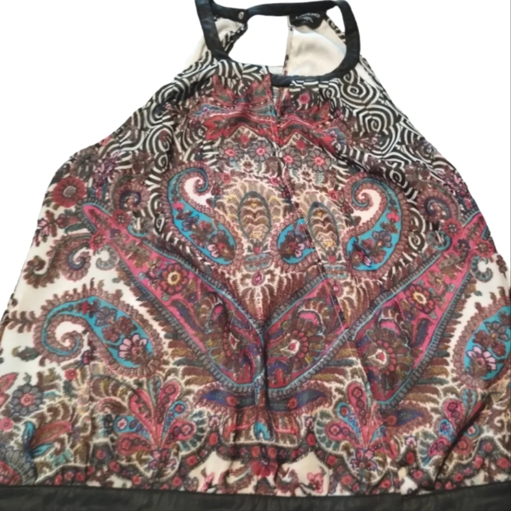 Bebe Floral Open back top - Picture 2 of 3